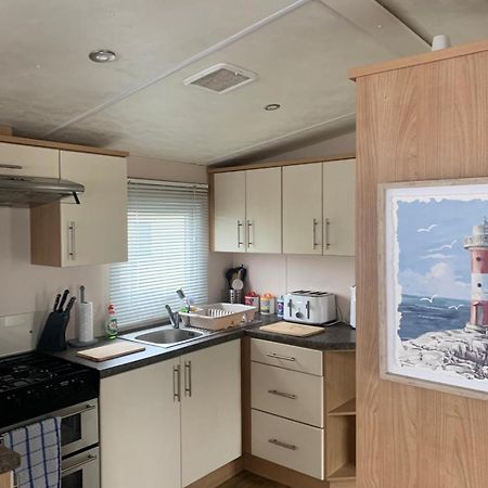 Phoenix Caravan Hire, Trecco Bay Porthcawl Exterior foto